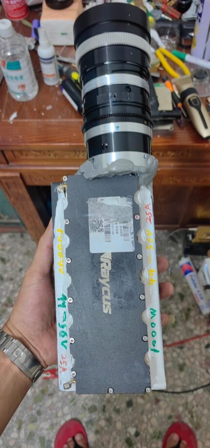 1000 W laser launcher (Without battery, can be shipped worldwide), need your own (DC 56V, 25Ah). Range 50m.